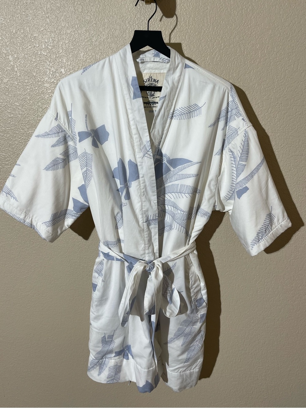 La Sirena Light Blue & White Floral Cotton Kimono Robe by